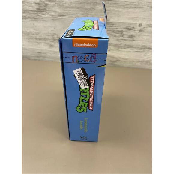 NECA Pizza Club Leonardo Leads Teenage Mutant Ninja Turtles TMNT Action Figure - Picture 5 of 8